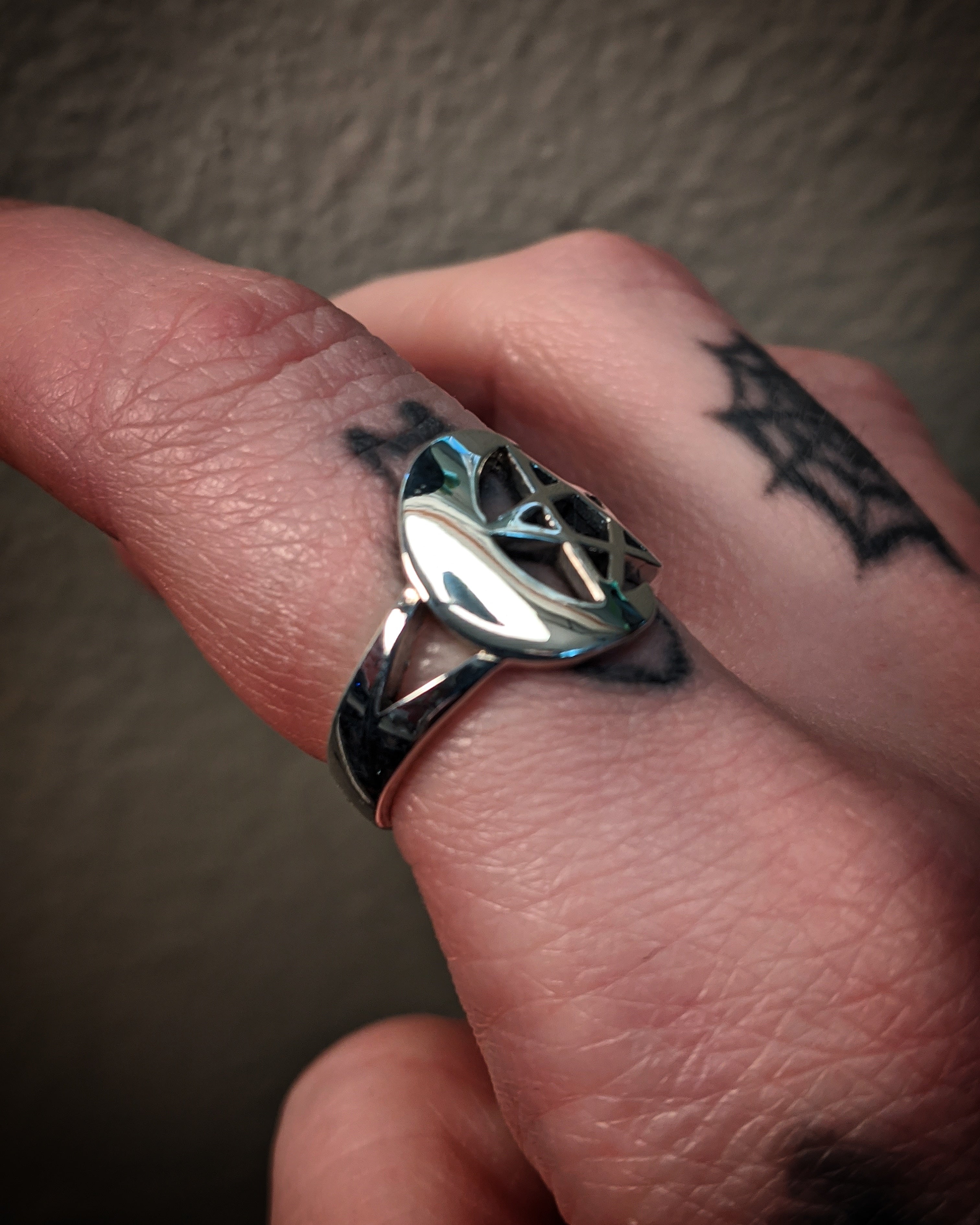 Crescent Moon and Star Pentagram Wrapping Sterling Silver Ring